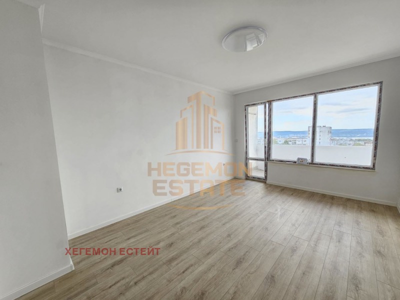 Продава  3-стаен град Варна , Възраждане 2 , 90 кв.м | 12336875
