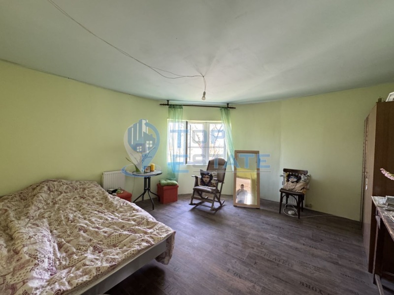 Продава  Къща област Велико Търново , с. Ново градище , 180 кв.м | 85382621 - изображение [2]