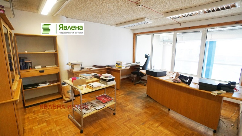 Продава СКЛАД, гр. София, Военна рампа, снимка 4 - Складове - 53246236