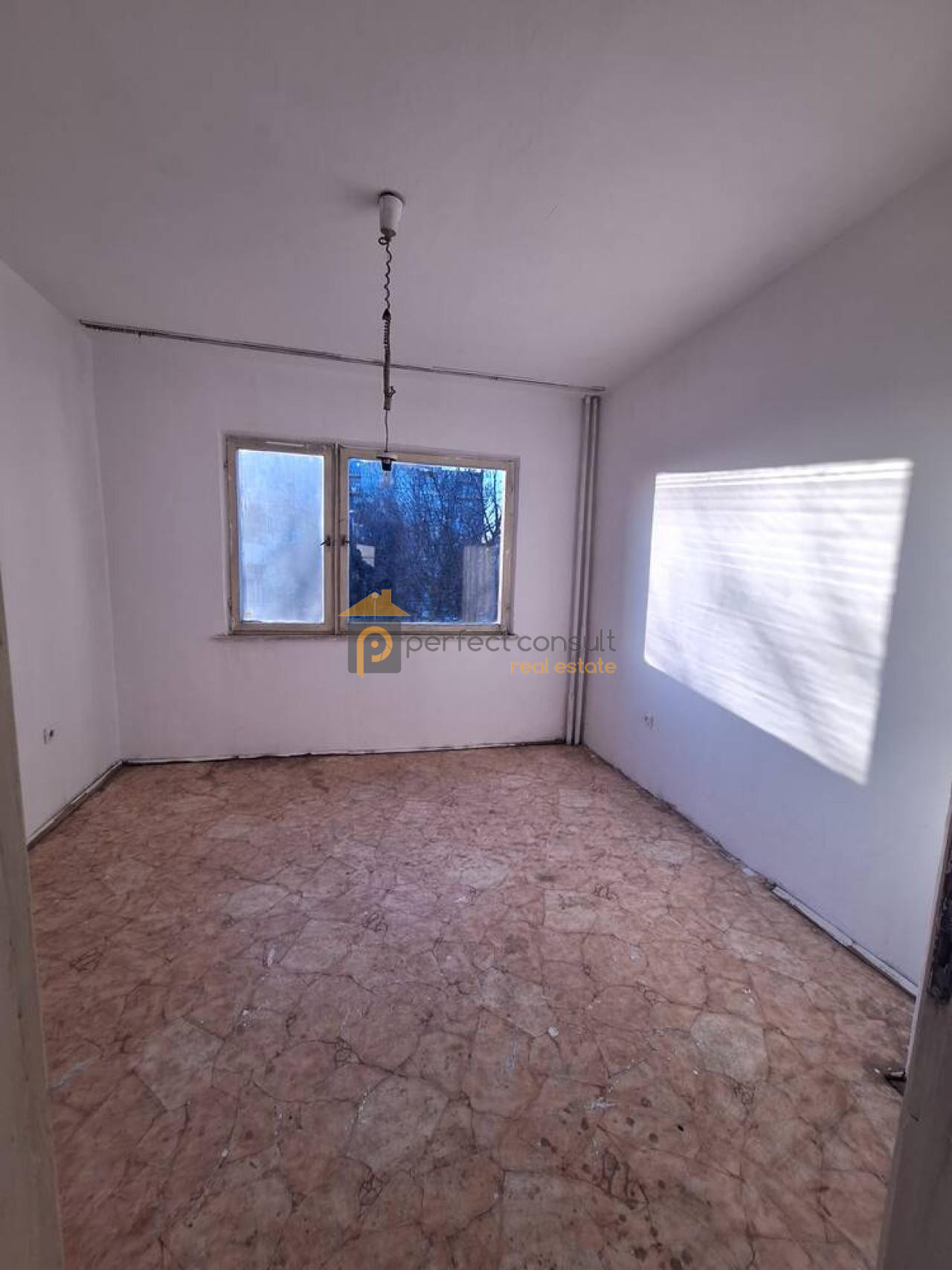 Продава 3-СТАЕН, гр. Пловдив, Южен, снимка 3 - Апартаменти - 53960670