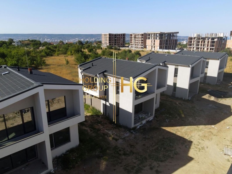 Продава КЪЩА в град Варна, м-т Боровец - юг - 110 кв.м / 260 000 € » 508 515.80 лв., ХОЛДИНГ ГРУП
