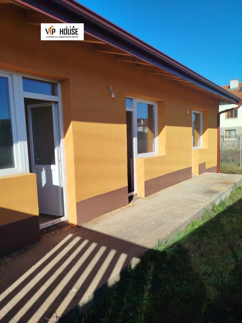 Продава КЪЩА в област Благоевград, с. Баня - 140 кв.м / 149 999 € » 293 372.54 лв., ЛИА ВИП ХАУС ООД
