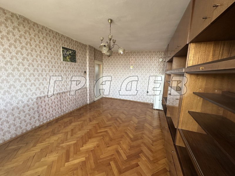 Продава  3-стаен град Русе , Възраждане , 82 кв.м | 59834153 - изображение [2]
