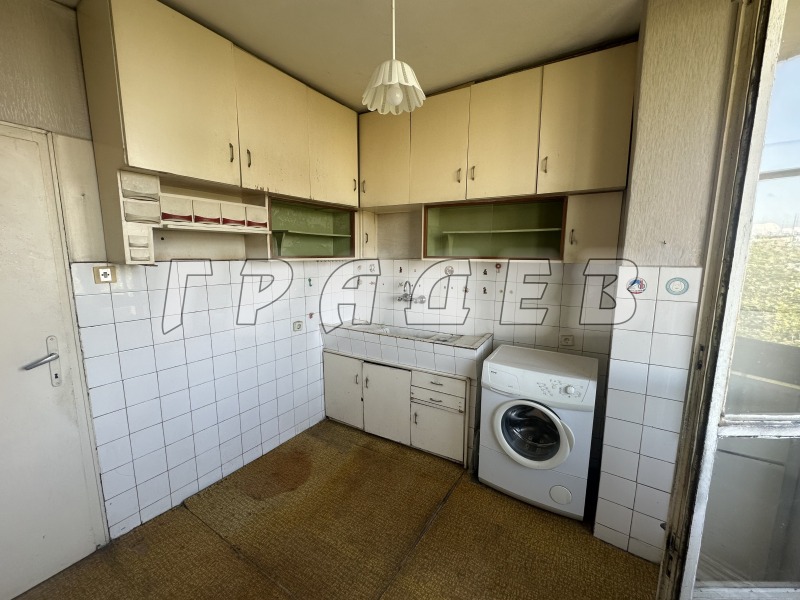 Продава  3-стаен град Русе , Възраждане , 82 кв.м | 59834153 - изображение [6]