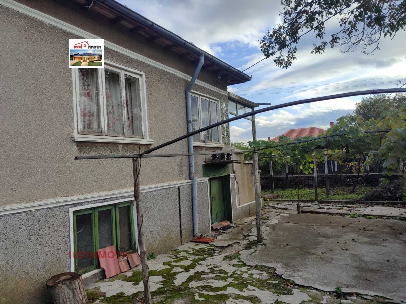 Продава КЪЩА, с. Захари Стояново, област Добрич, снимка 3 - Къщи - 47496102