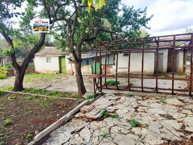 Продава КЪЩА, с. Захари Стояново, област Добрич, снимка 12 - Къщи - 47496102