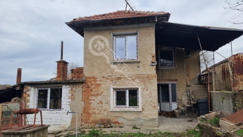 Продава КЪЩА, с. Ново градище, област Велико Търново, снимка 1 - Къщи - 48113974