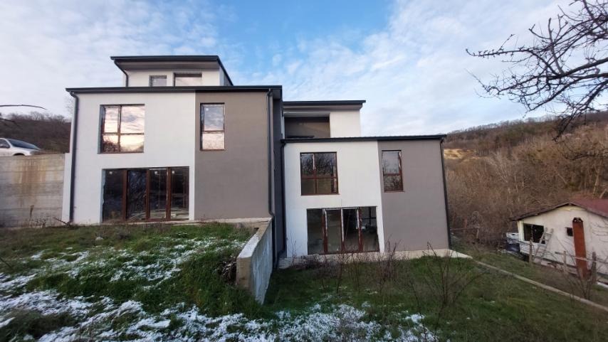 Продава КЪЩА, гр. Варна, м-т Балам Дере, снимка 2 - Къщи - 53193029