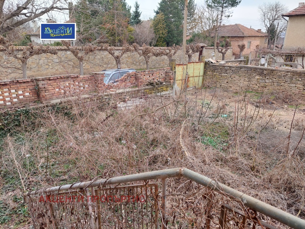 Продава КЪЩА, с. Лесичери, област Велико Търново, снимка 5 - Къщи - 54552181