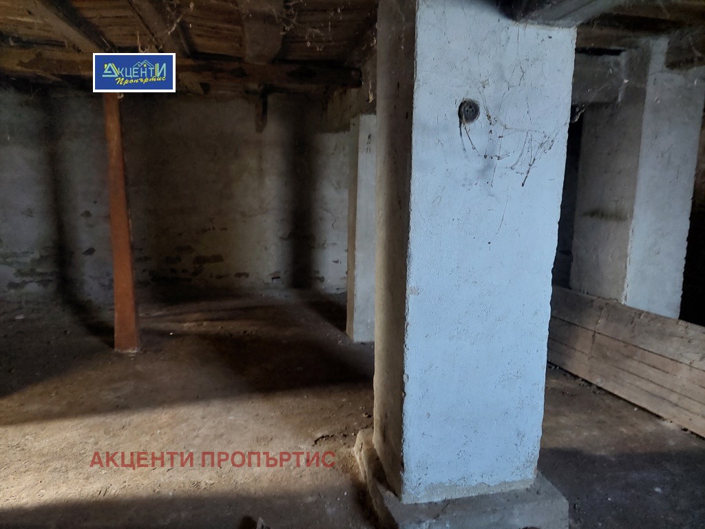 Продава КЪЩА, с. Лесичери, област Велико Търново, снимка 8 - Къщи - 54552181