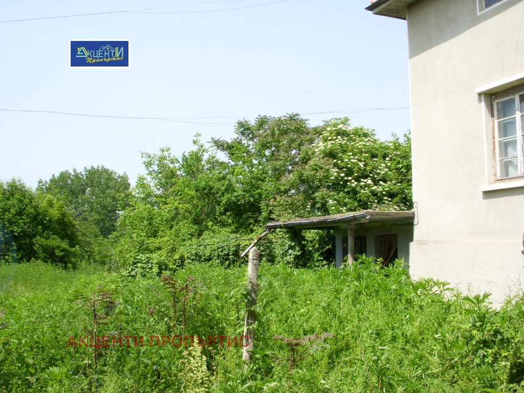 Продава КЪЩА, с. Лесичери, област Велико Търново, снимка 2 - Къщи - 54552181