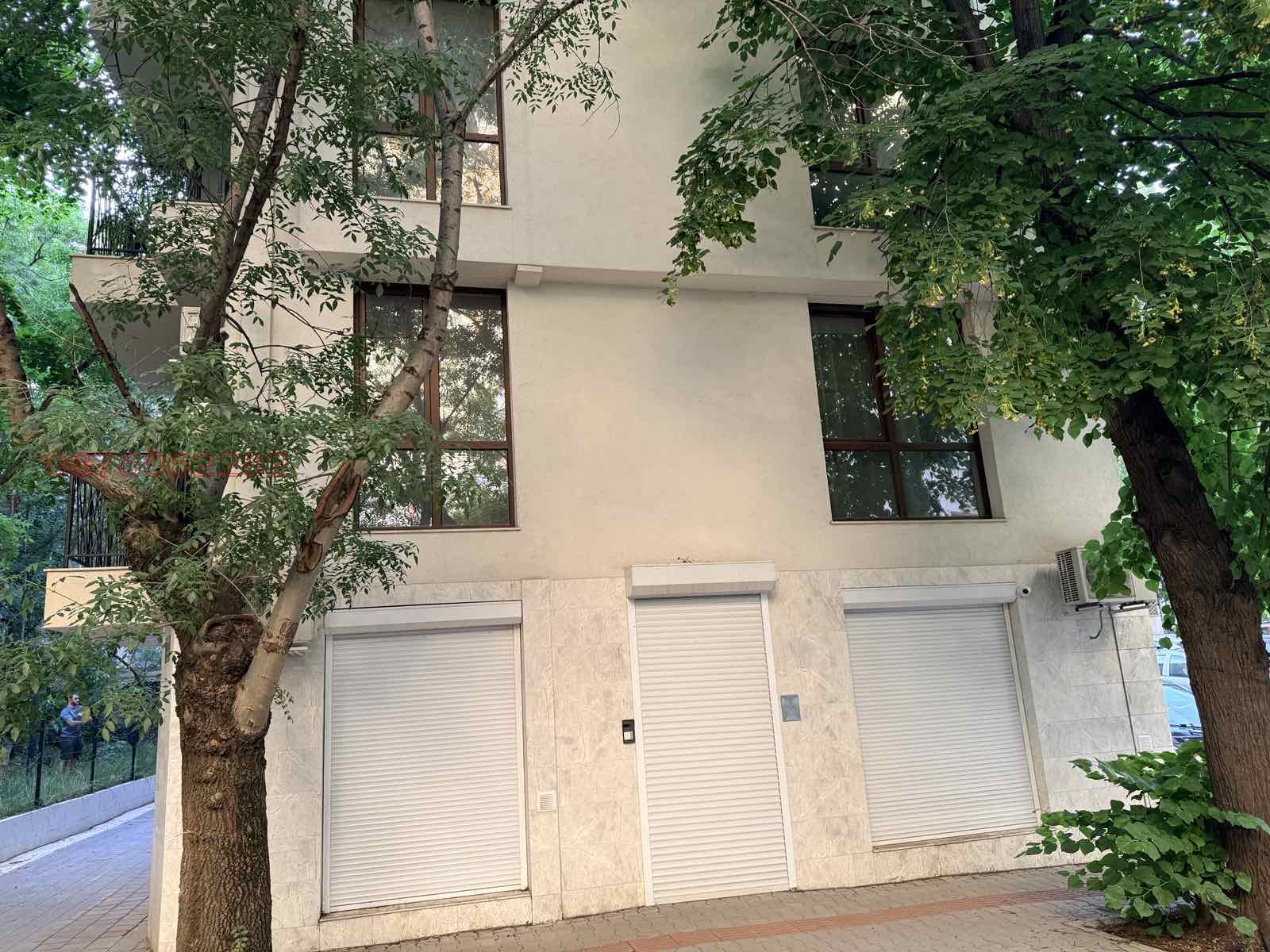 Продава ГАРАЖ, ПАРКОМЯСТО, гр. София, Стрелбище