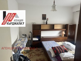 3-стаен град Кърджали, Възрожденци 6