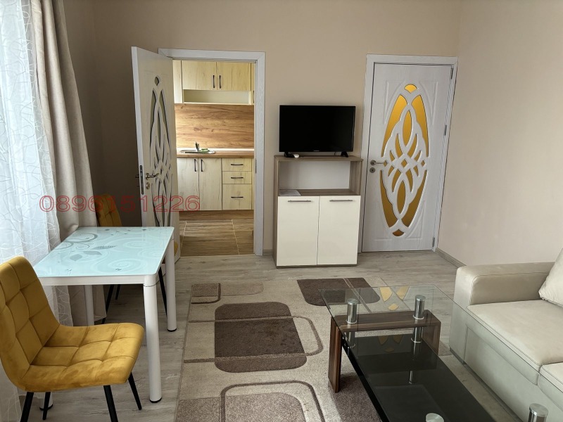 Продава 1-СТАЕН, гр. Пловдив, Тракия