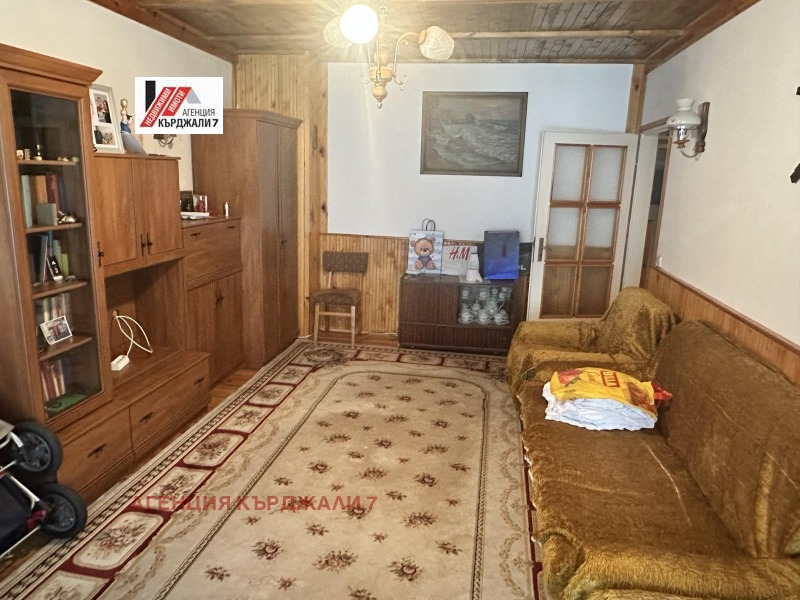 À venda  2 quartos Kardjali , Vazrojdenci , 77 m² | 65465927 - imagem [3]