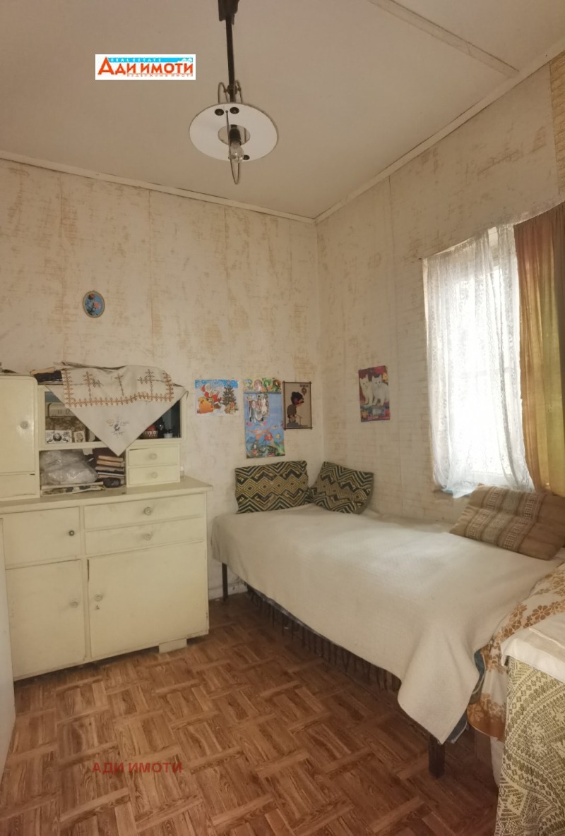Продава  Етаж от къща област Пловдив , гр. Карлово , 240 кв.м | 99423287 - изображение [10]