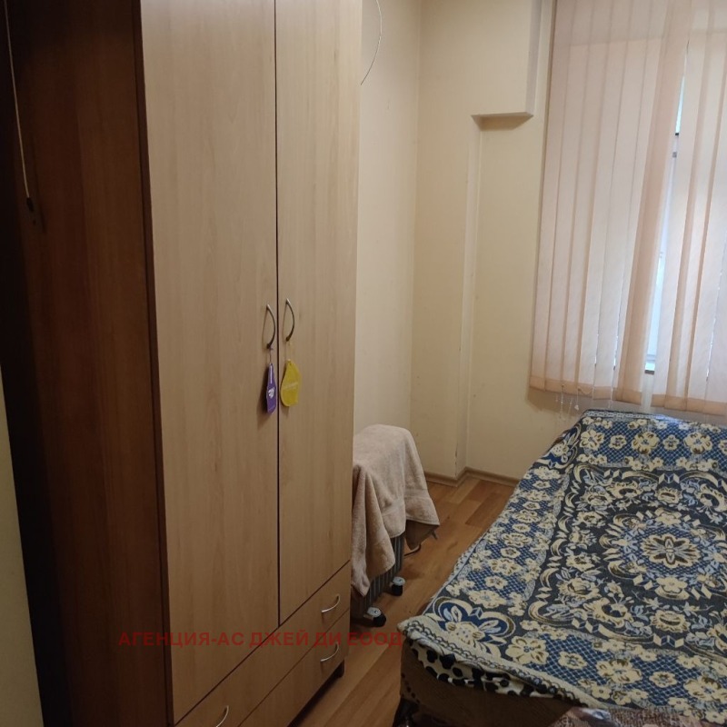 Til salg  Hus Gulv Sofia , Hadzhi Dimitar , 46 kvm | 55700304 - billede [2]
