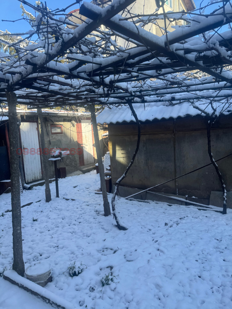 Продава КЪЩА, гр. Добрич, Градска болница, снимка 3 - Къщи - 53233594