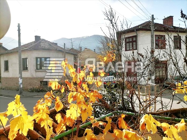 Продава КЪЩА, с. Костенец, област София област, снимка 15 - Къщи - 53990562