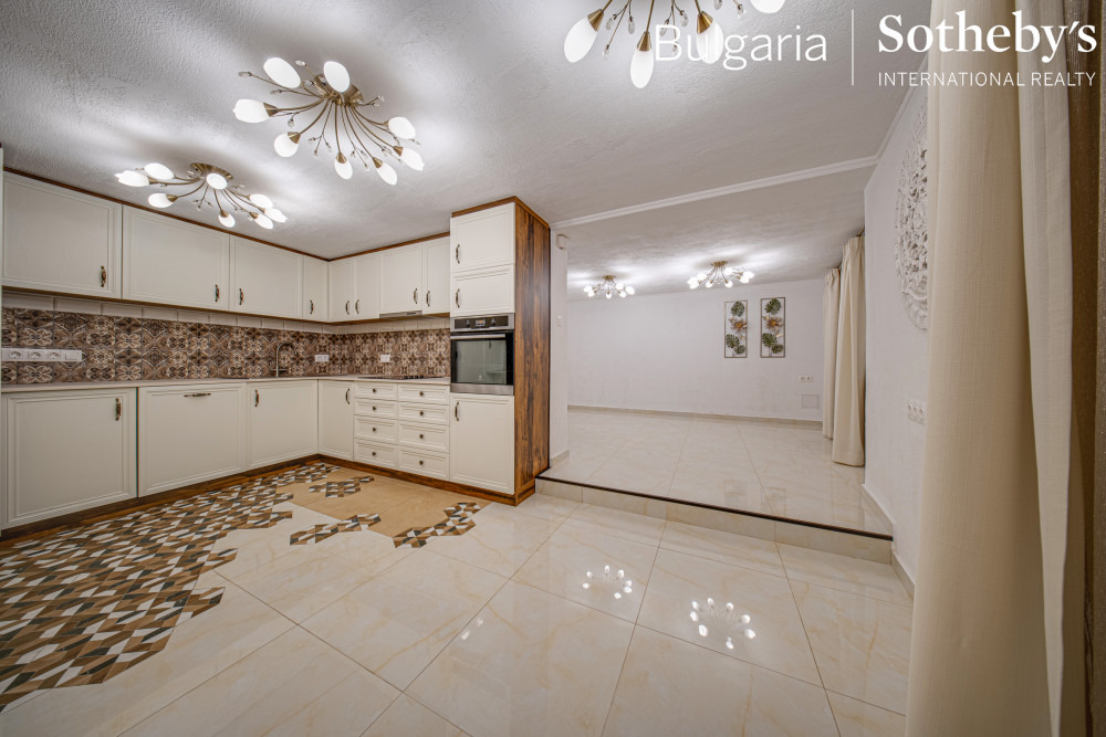 Продава КЪЩА, гр. София, Оборище, снимка 4 - Къщи - 54998531