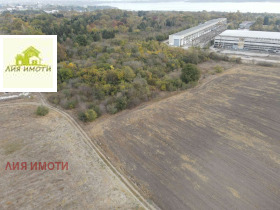 Продажба на имоти в Промишлена зона Тополи, град Варна - изображение 1 