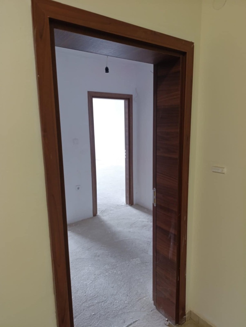 Продава 2-СТАЕН, гр. Плевен, Широк център, снимка 2 - Апартаменти - 52612412