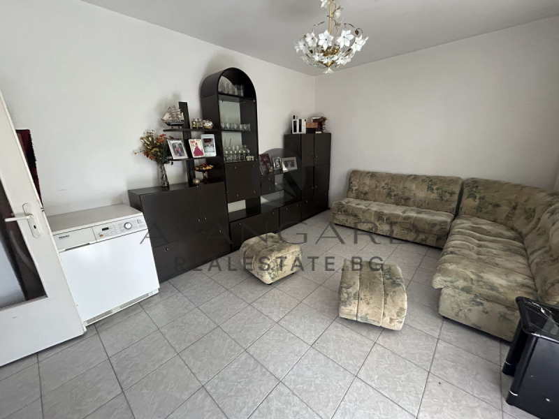 In vendita  2 camere da letto Plovdiv , Trakiia , 79 mq | 64756320