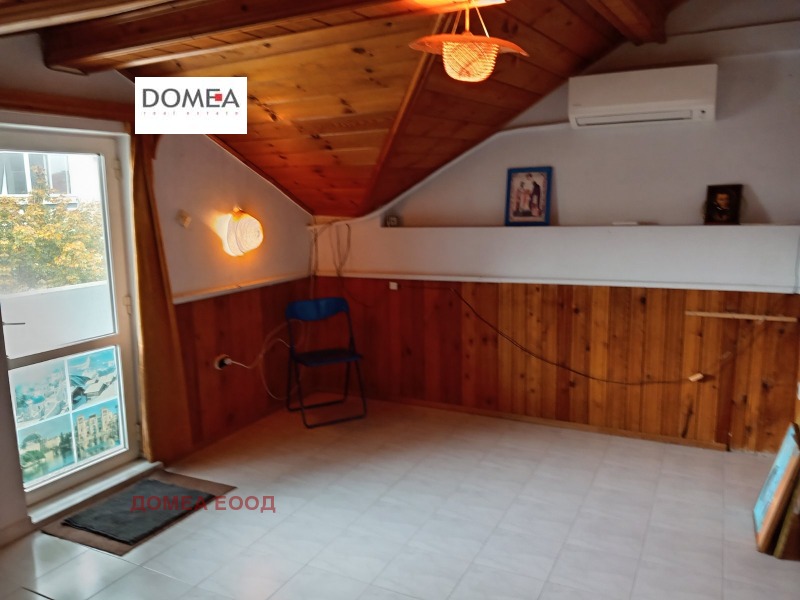 Продава ЕТАЖ ОТ КЪЩА, гр. Бургас, Център, снимка 8 - Етаж от къща - 52374666