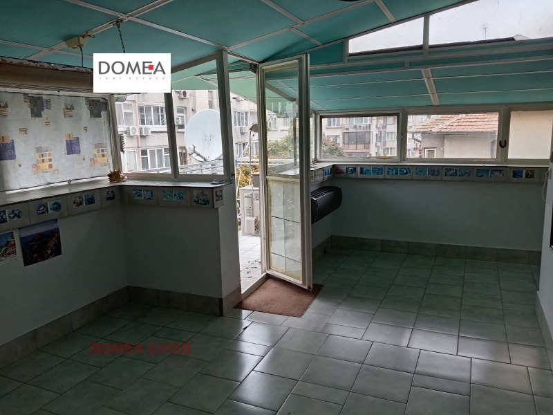 Продава ЕТАЖ ОТ КЪЩА, гр. Бургас, Център, снимка 3 - Етаж от къща - 52374666