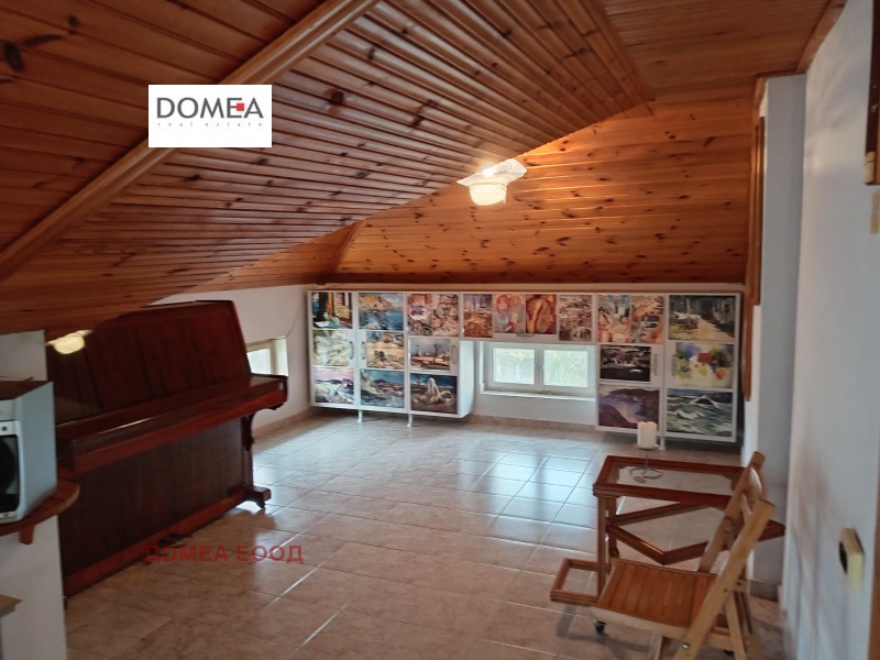 Продава ЕТАЖ ОТ КЪЩА, гр. Бургас, Център, снимка 11 - Етаж от къща - 52374666