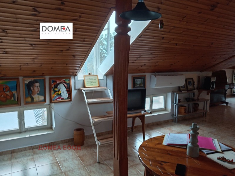 Продава ЕТАЖ ОТ КЪЩА, гр. Бургас, Център, снимка 10 - Етаж от къща - 52374666