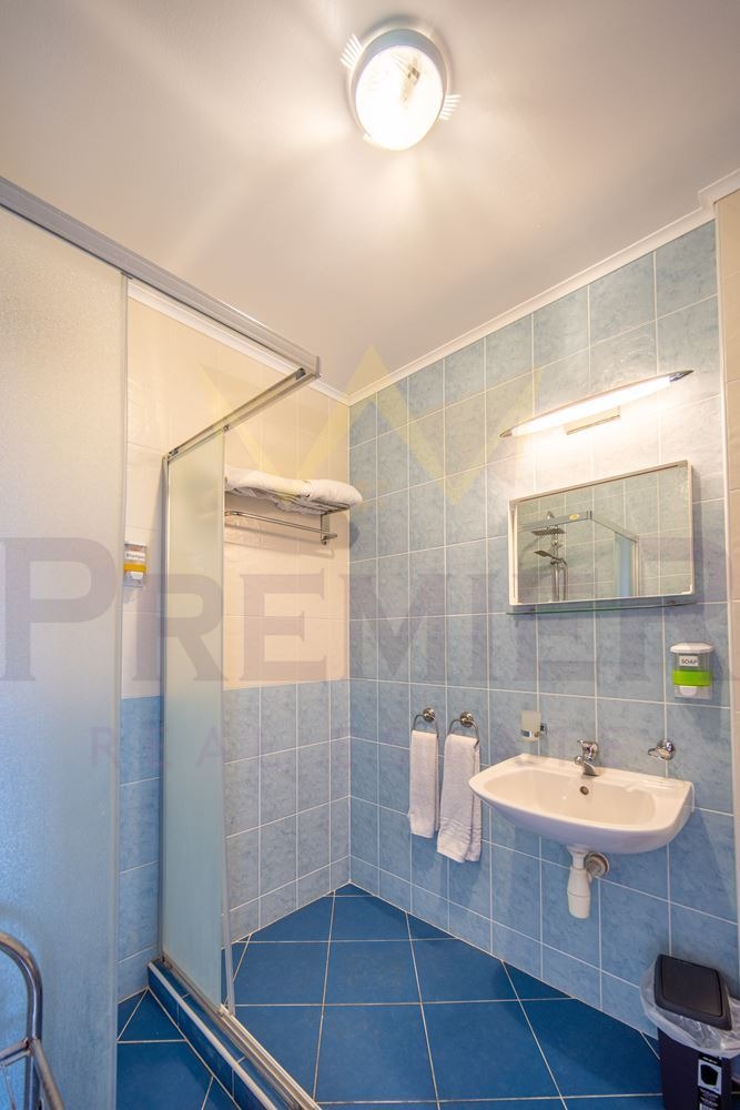 Продава  Къща област Добрич , с. Българево , 667 кв.м | 95444780 - изображение [13]