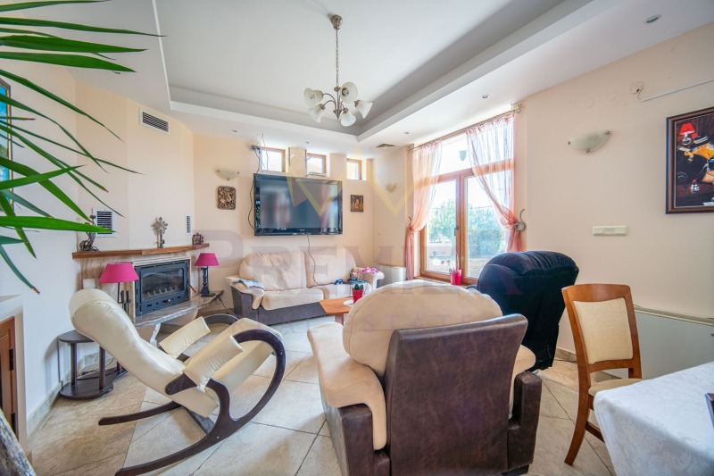 Продава  Къща област Добрич , с. Българево , 667 кв.м | 95444780 - изображение [6]