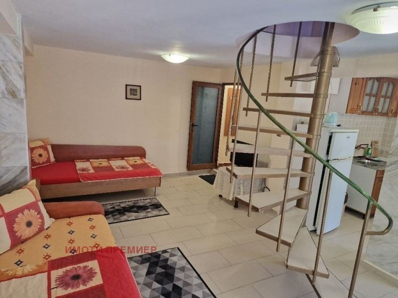 Продава КЪЩА, гр. Поморие, област Бургас, снимка 14 - Къщи - 53004017