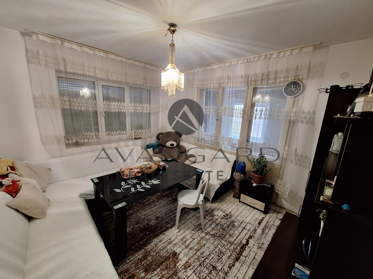 Продава ЕТАЖ ОТ КЪЩА, гр. Пловдив, Кършияка, снимка 4 - Етаж от къща - 54343669