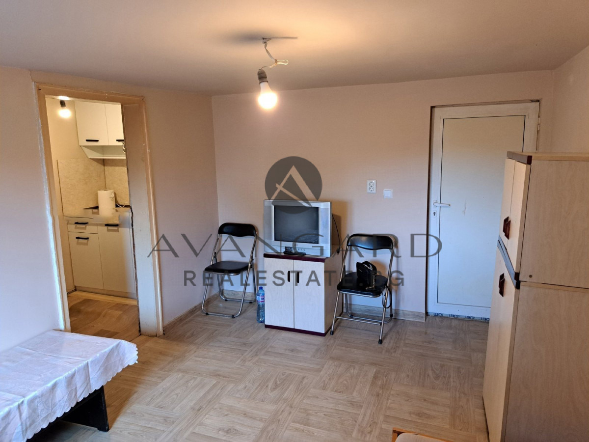 Продава ЕТАЖ ОТ КЪЩА, гр. Пловдив, Кършияка, снимка 14 - Етаж от къща - 54343669