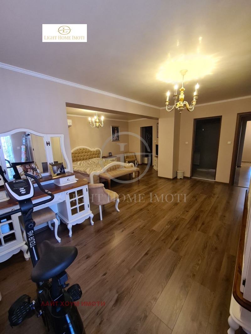 Zu verkaufen  3+ Schlafzimmer Plowdiw , Karschijaka , 220 qm | 82961893 - Bild [9]