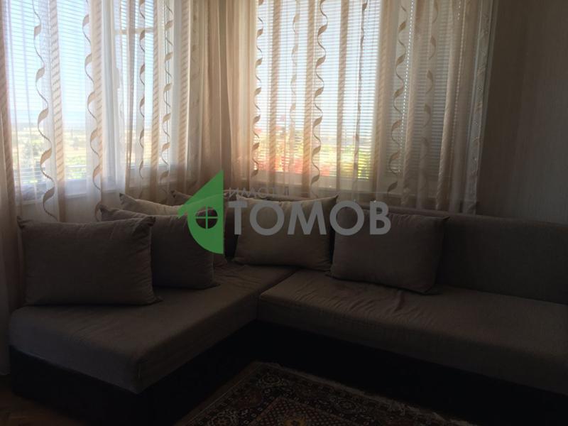 Продава ЕТАЖ ОТ КЪЩА, гр. Шумен, Център, снимка 2 - Етаж от къща - 54210480