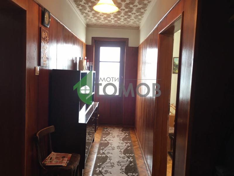 Продава ЕТАЖ ОТ КЪЩА, гр. Шумен, Център, снимка 15 - Етаж от къща - 54210480