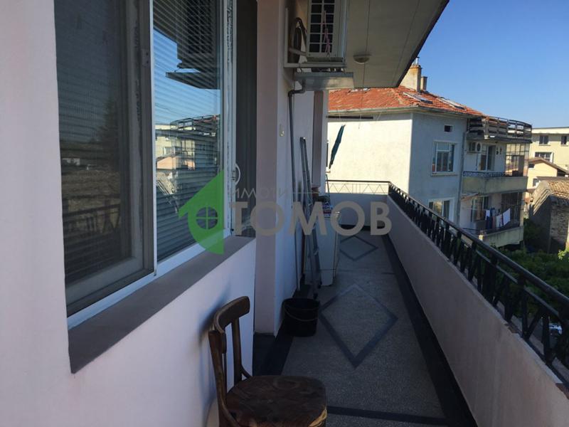 Продава ЕТАЖ ОТ КЪЩА, гр. Шумен, Център, снимка 14 - Етаж от къща - 54210480