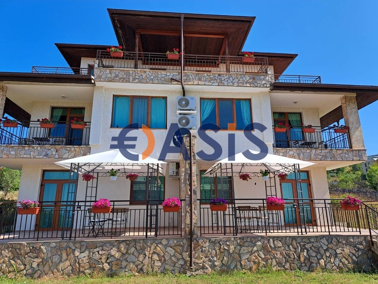 Продава ХОТЕЛ, гр. Свети Влас, област Бургас, снимка 2 - Хотели - 43580091