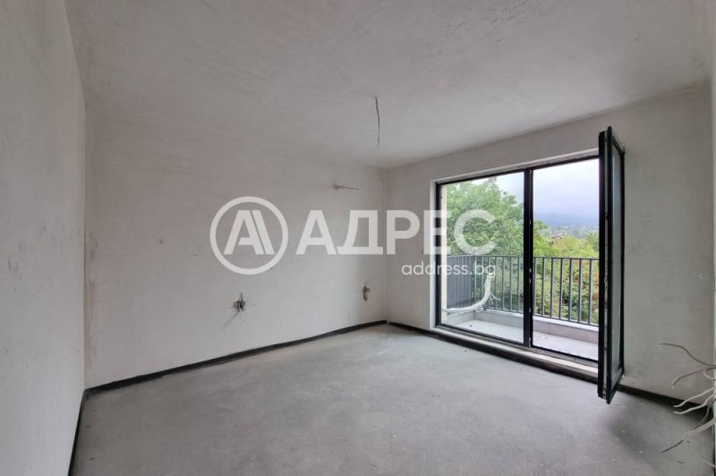 De vânzare  2 dormitoare Sofia , Crâstova vada , 92 mp | 75675975