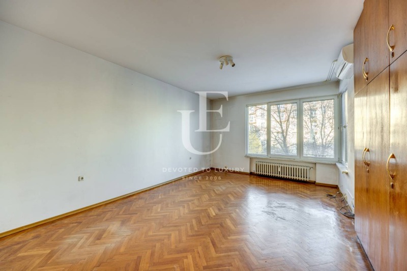 Продава 3-СТАЕН, гр. София, Докторски паметник, снимка 3 - Апартаменти - 52988165