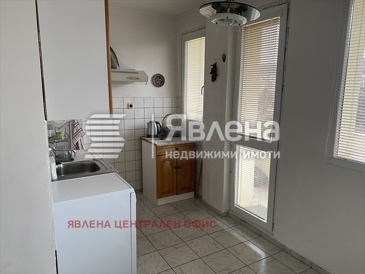 Продава 3-СТАЕН, гр. Перник, Рено, снимка 4 - Апартаменти - 53169498