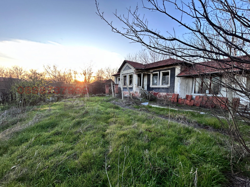 Продава КЪЩА, с. Върбица, област Хасково