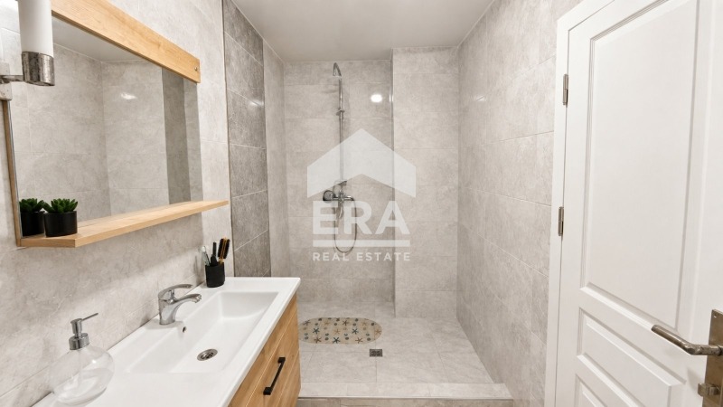 Продава КЪЩА, гр. Търговище, Вилна зона, снимка 13 - Къщи - 55621914