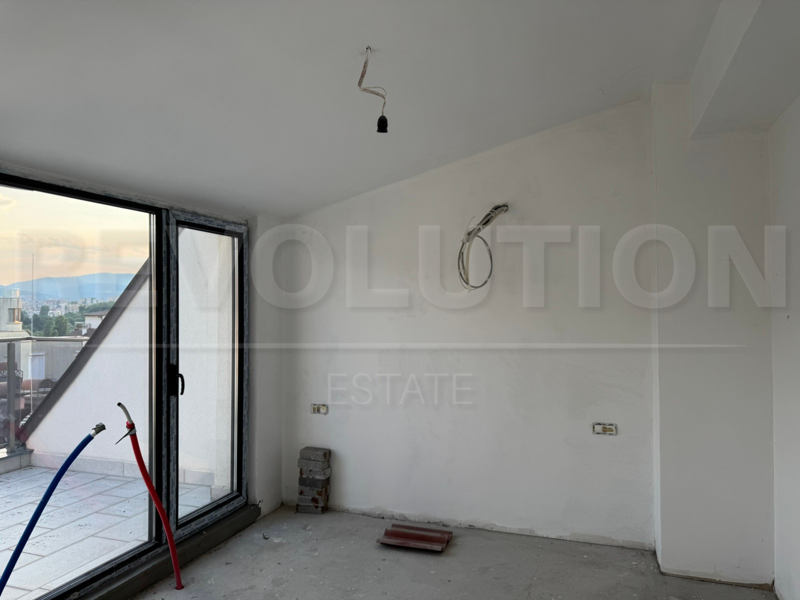 Продава МНОГОСТАЕН, гр. София, Лозенец, снимка 2 - Апартаменти - 51025548