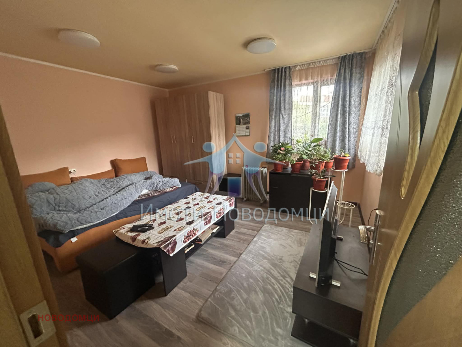 Продава КЪЩА, гр. Шумен, Военно училище, снимка 2 - Къщи - 54267414