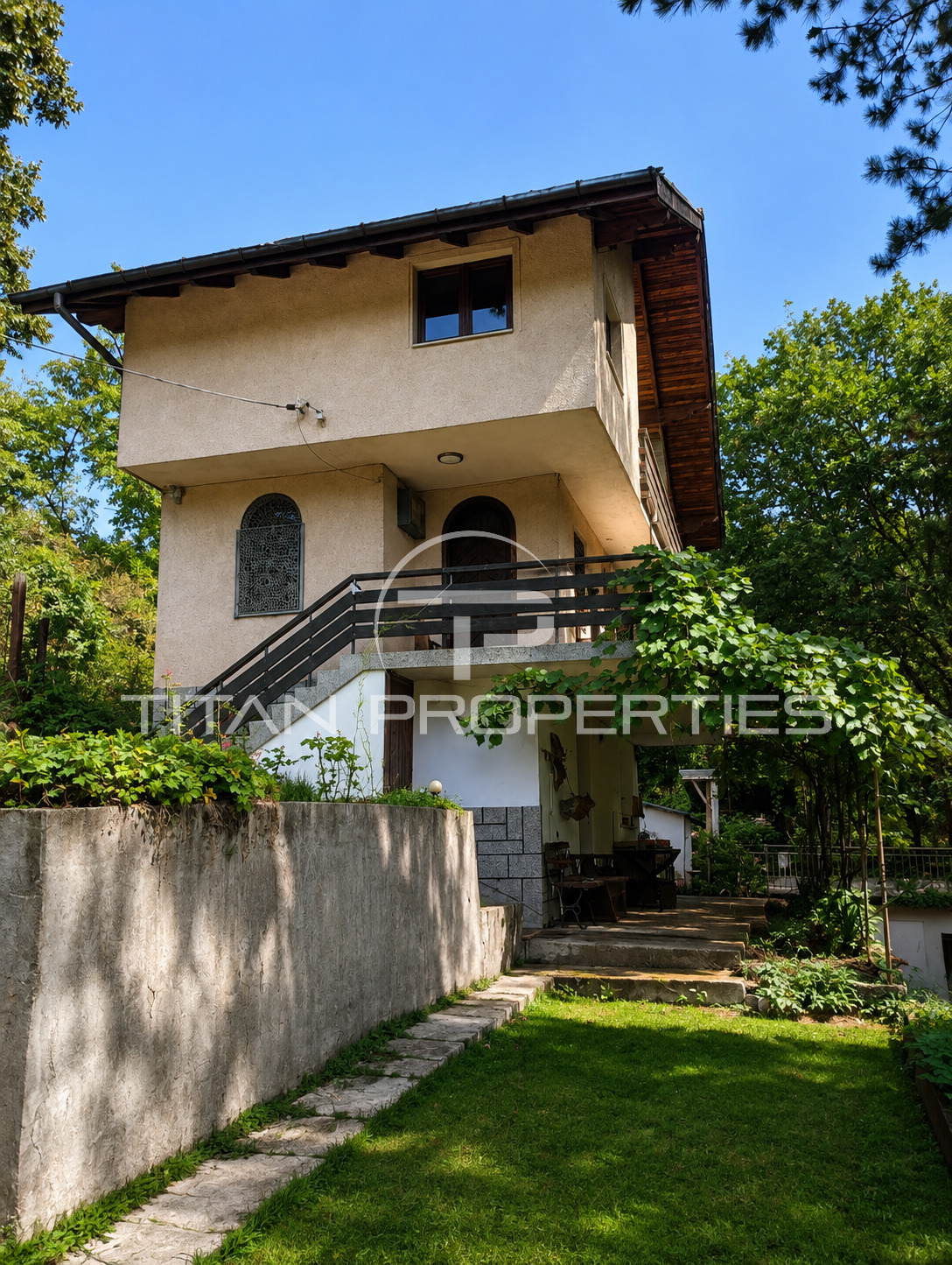 Продава КЪЩА, с. Батулия, област София област, снимка 2 - Къщи - 55530284