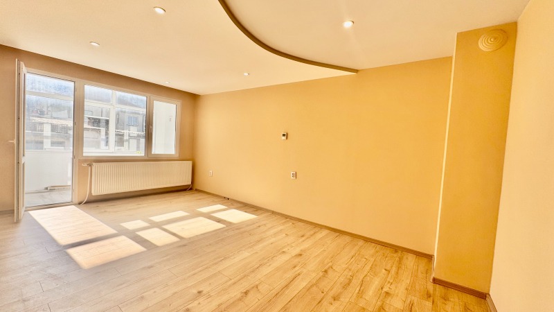 Продава  2-стаен град Добрич , Йовково , 62 кв.м | 96680206 - изображение [2]